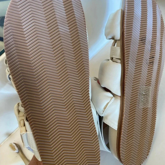 Azalea Wang Womens Captivating Bone Sandals Size 7 Open Toe - Picture 5 of 8